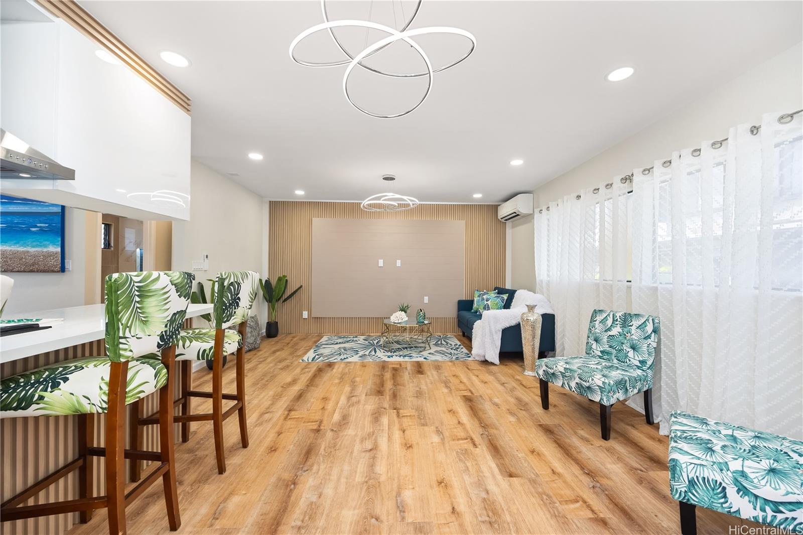 1812 Waiola Street  Unit A