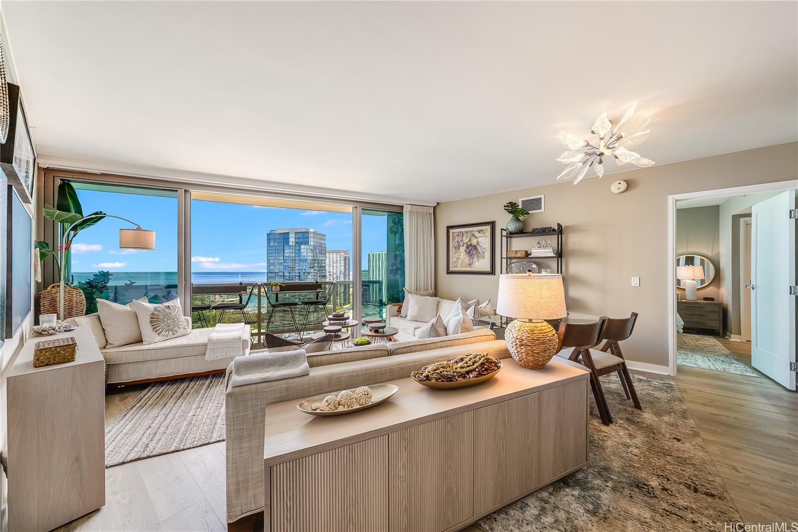 1177 Queen Street  Unit 3503