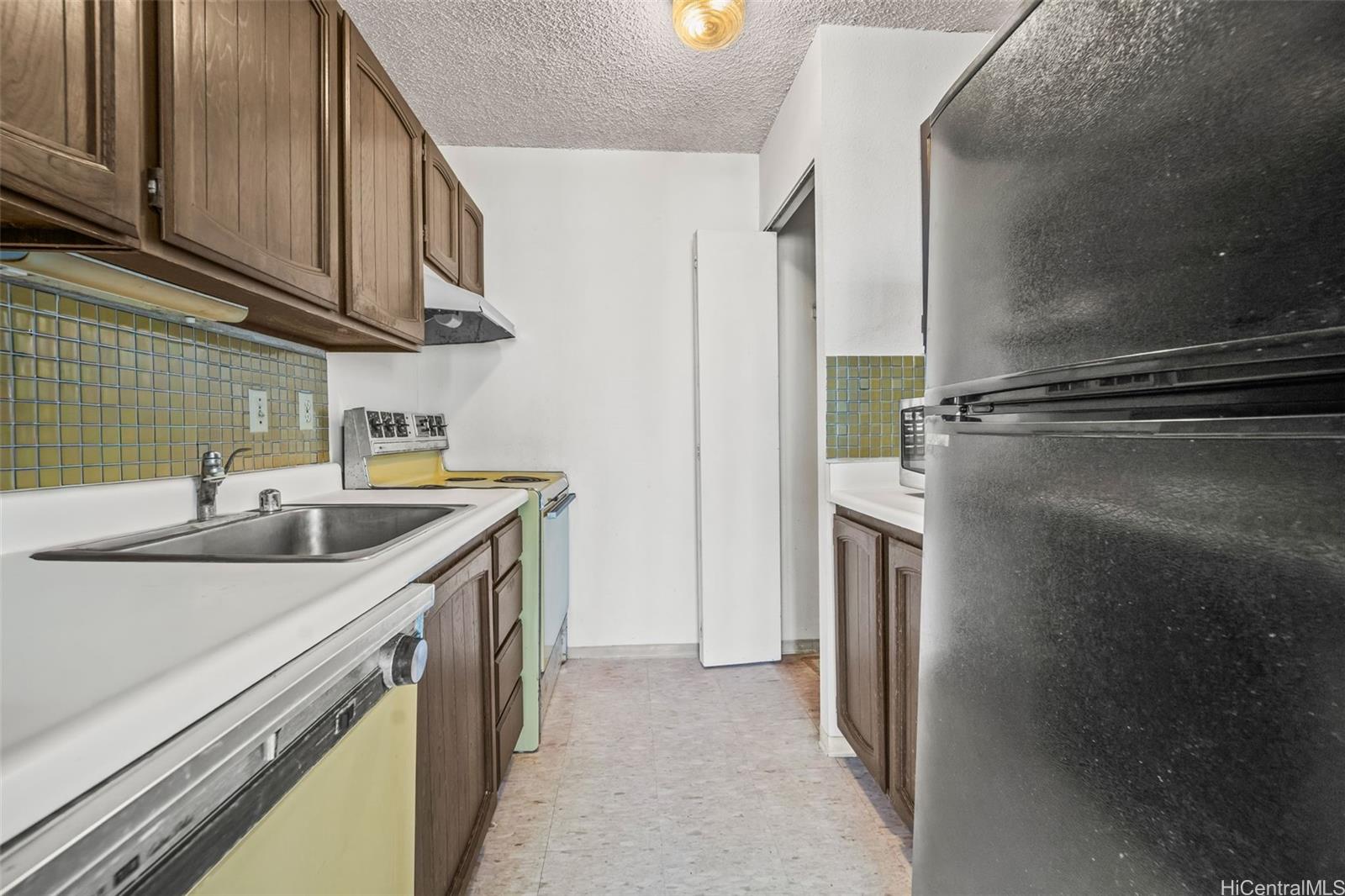 2092 Kuhio Avenue  Unit 1404