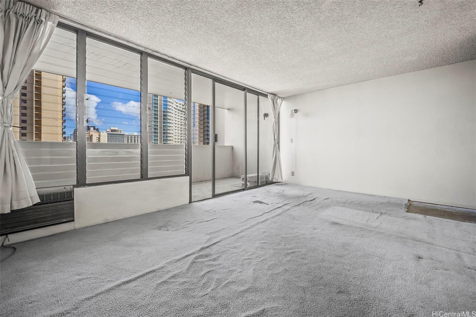 2092 Kuhio Avenue  Unit 1404