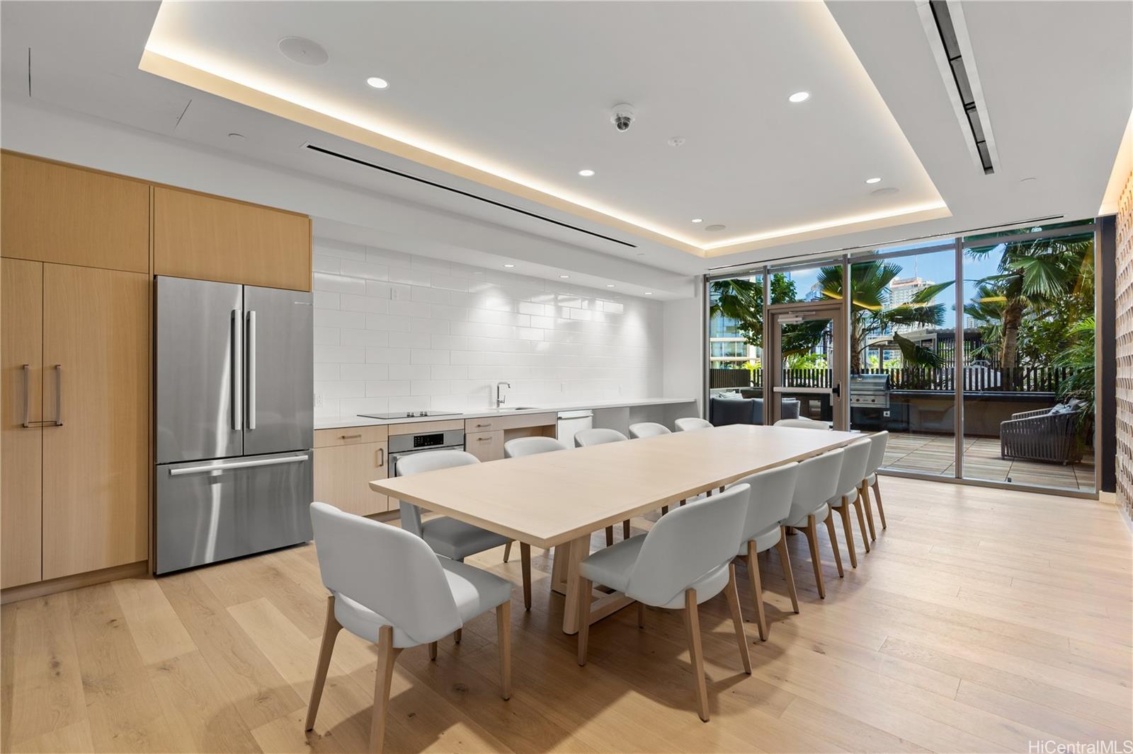 Photo 14 of 20