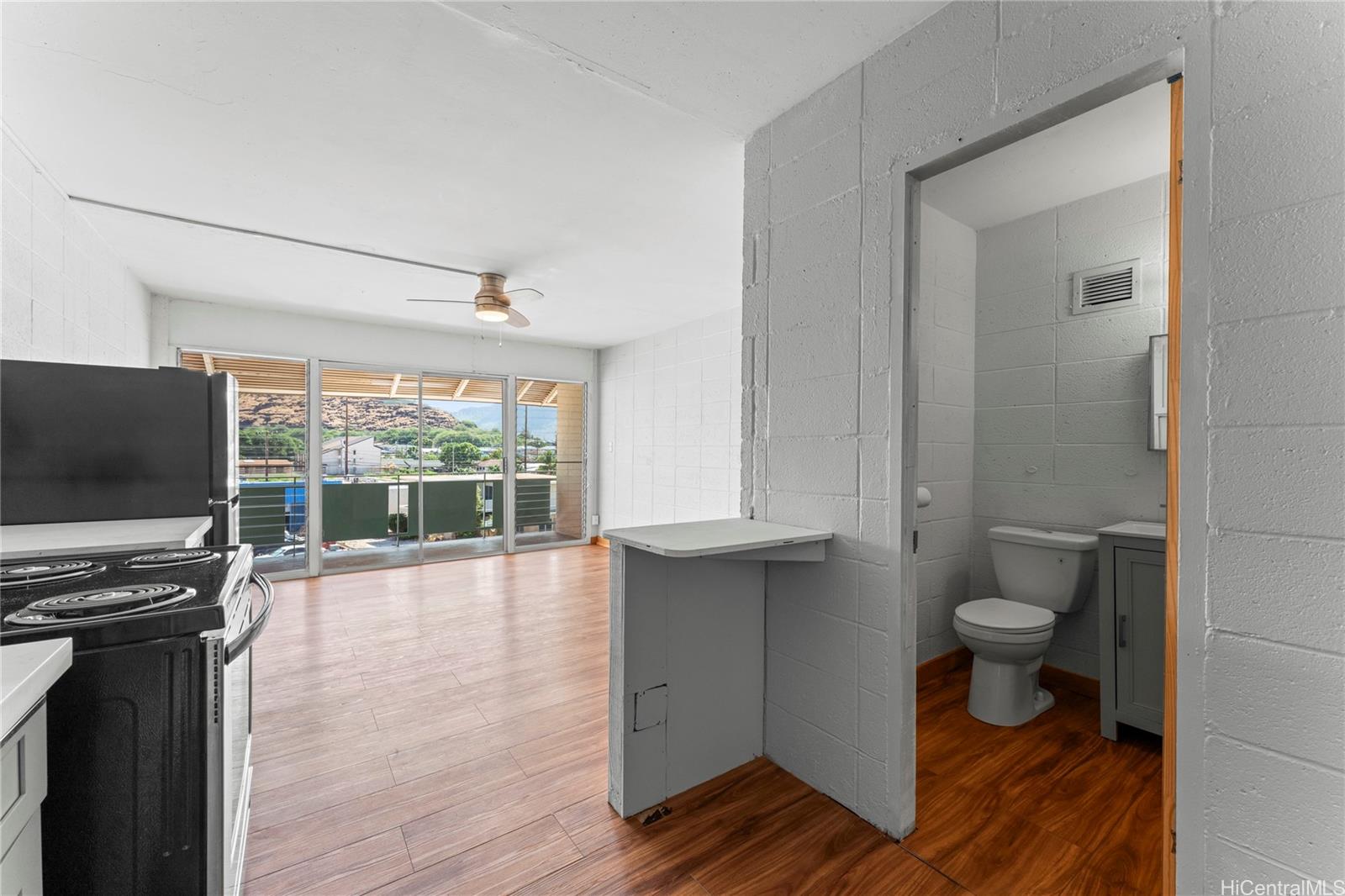 85-933 Bayview Street  Unit 411