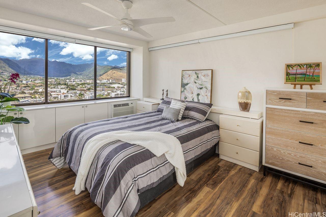 2333 Kapiolani Boulevard 2707