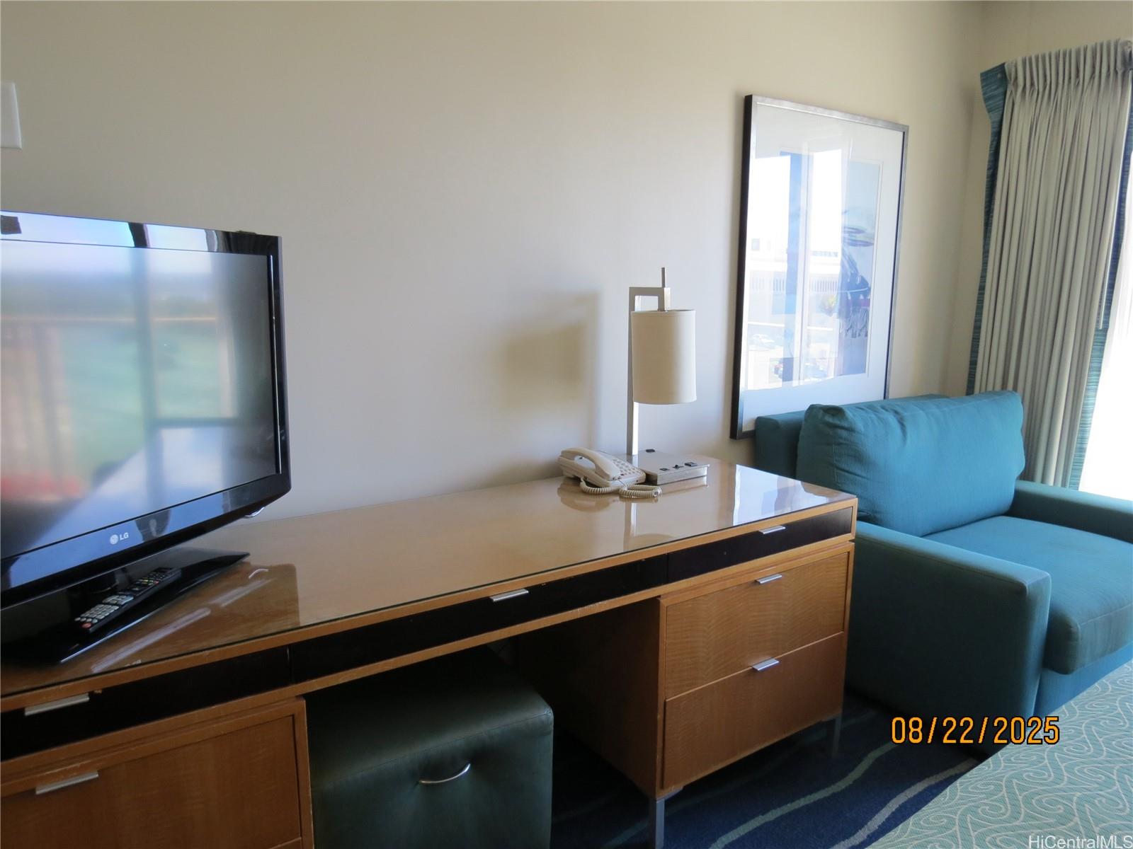 Photo 14 of 25