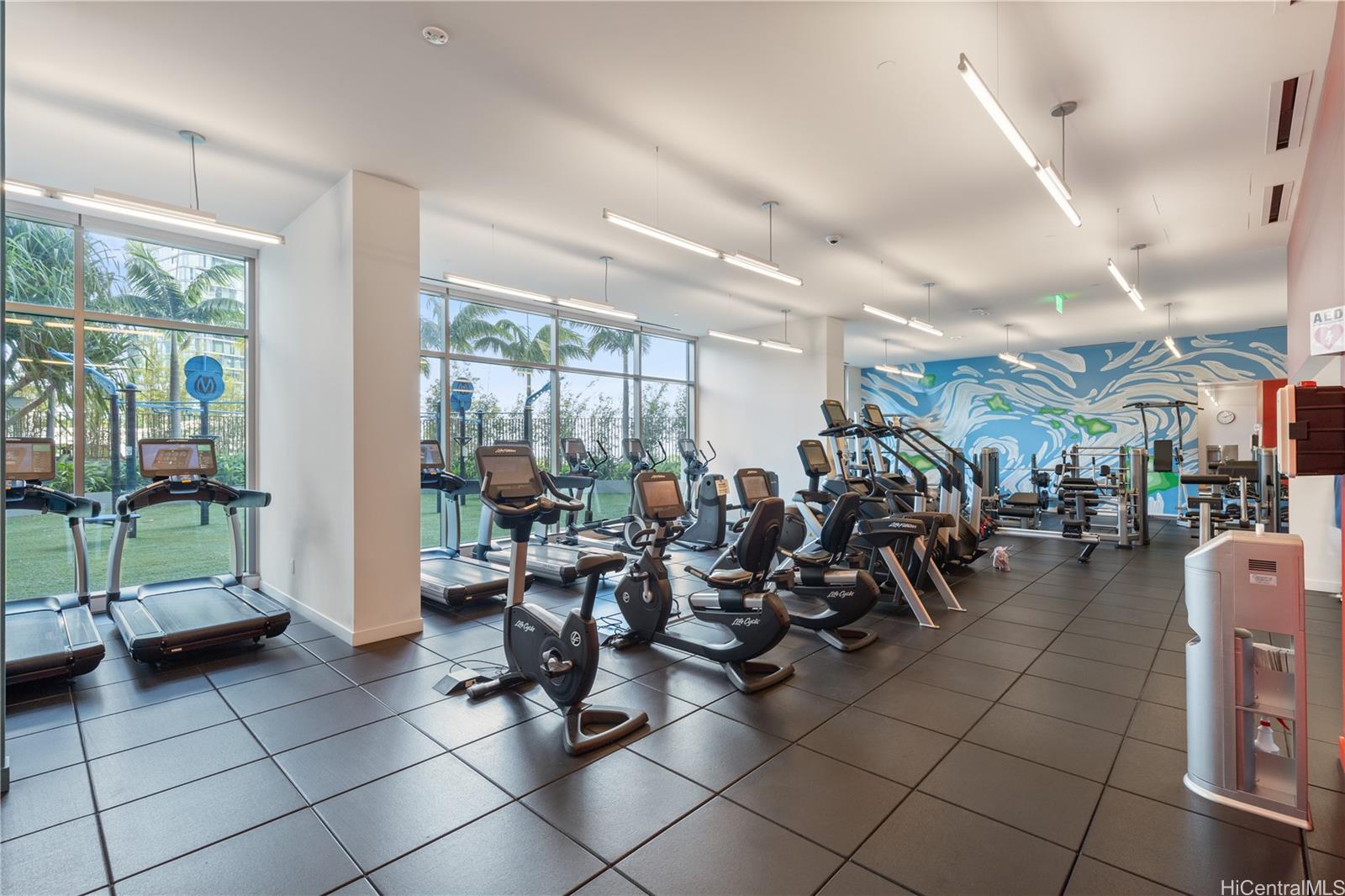Photo 18 of 24