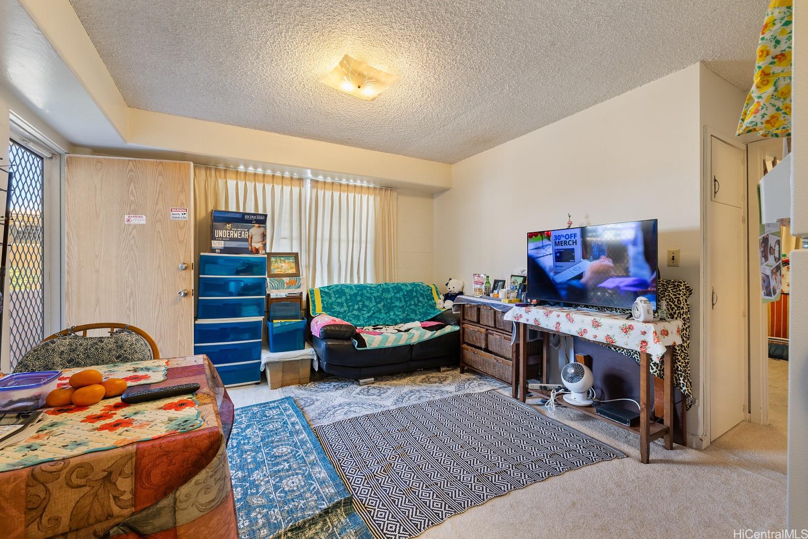 Photo 16 of 25