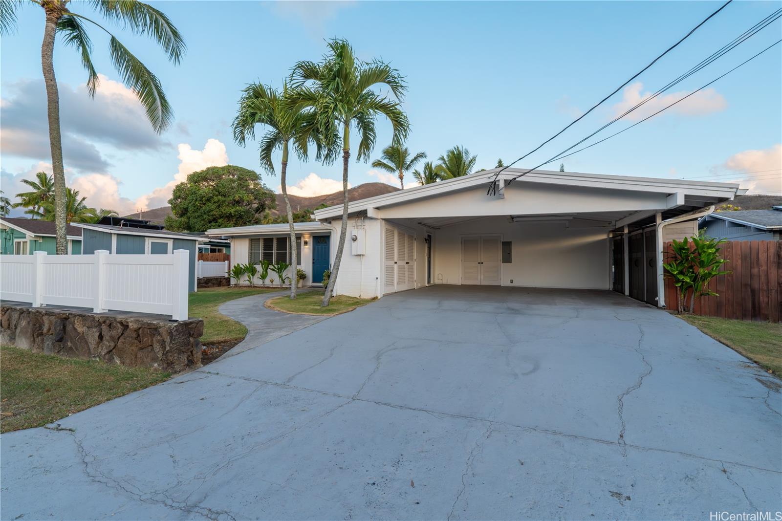 1209 Mokapu Boulevard