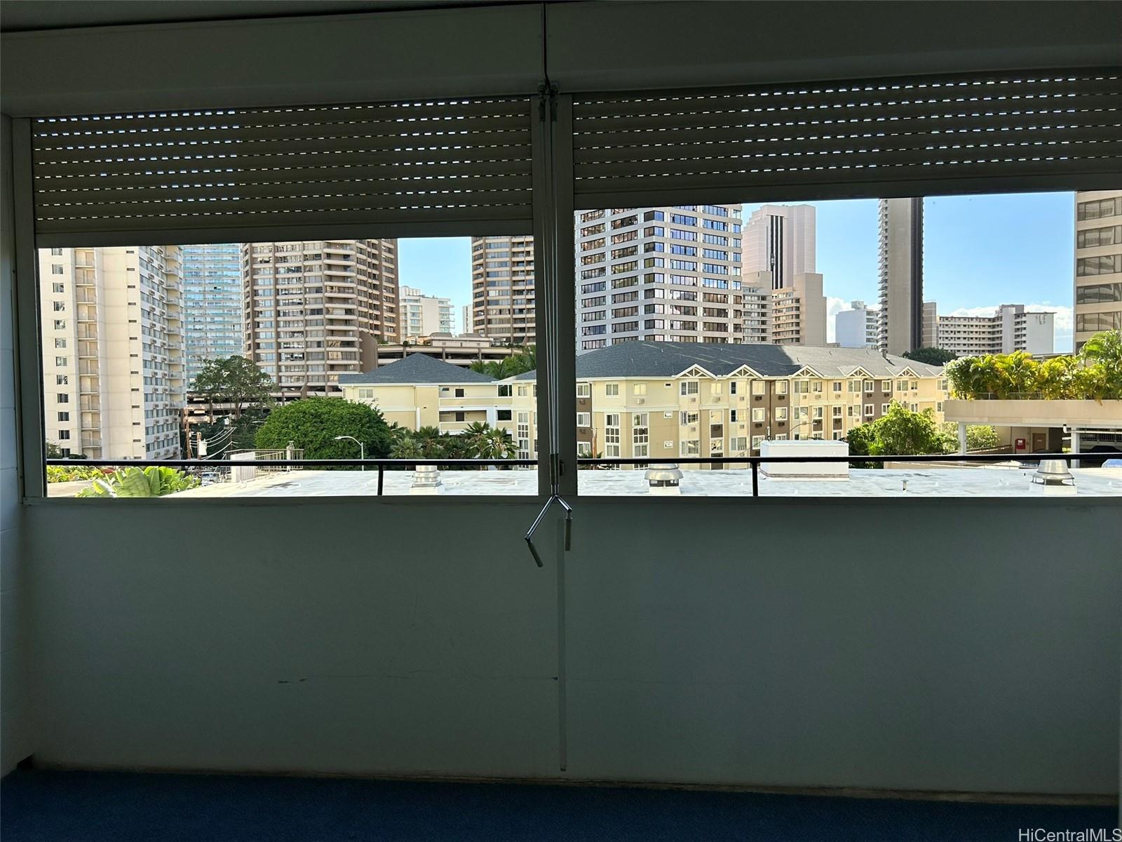 Photo 21 of 25