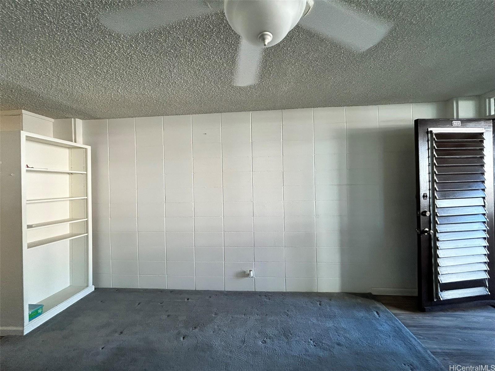 Photo 3 of 25