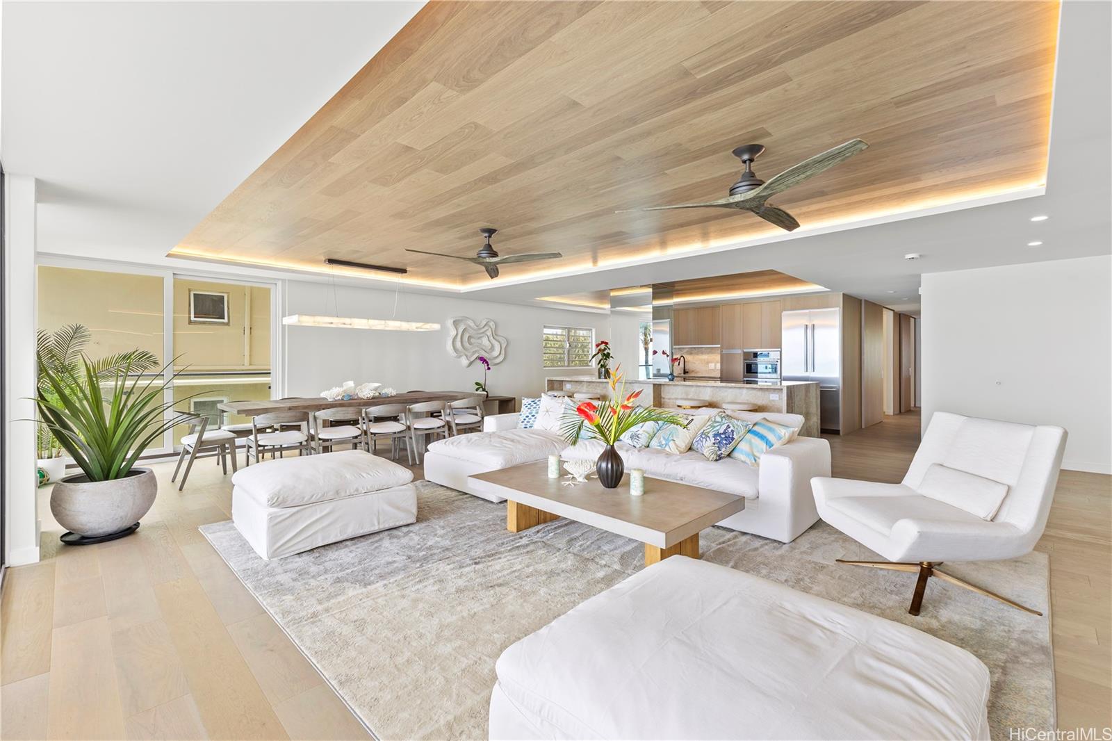 3003 Kalakaua Avenue  Unit 5A