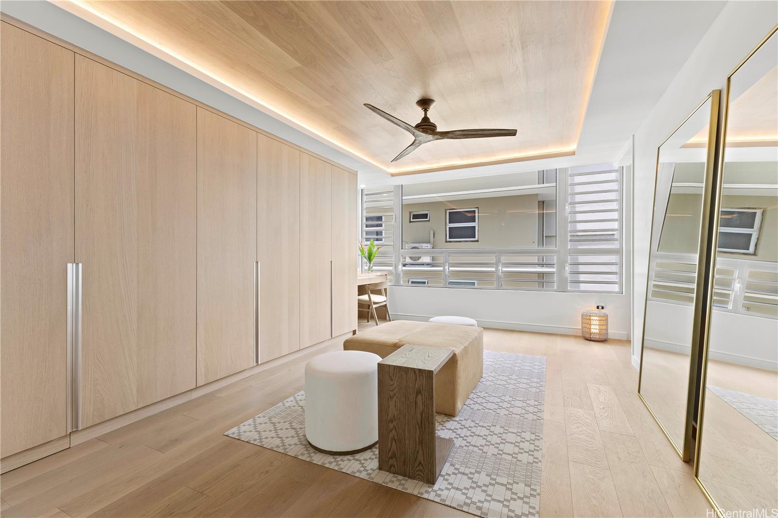 3003 Kalakaua Avenue  Unit 5A