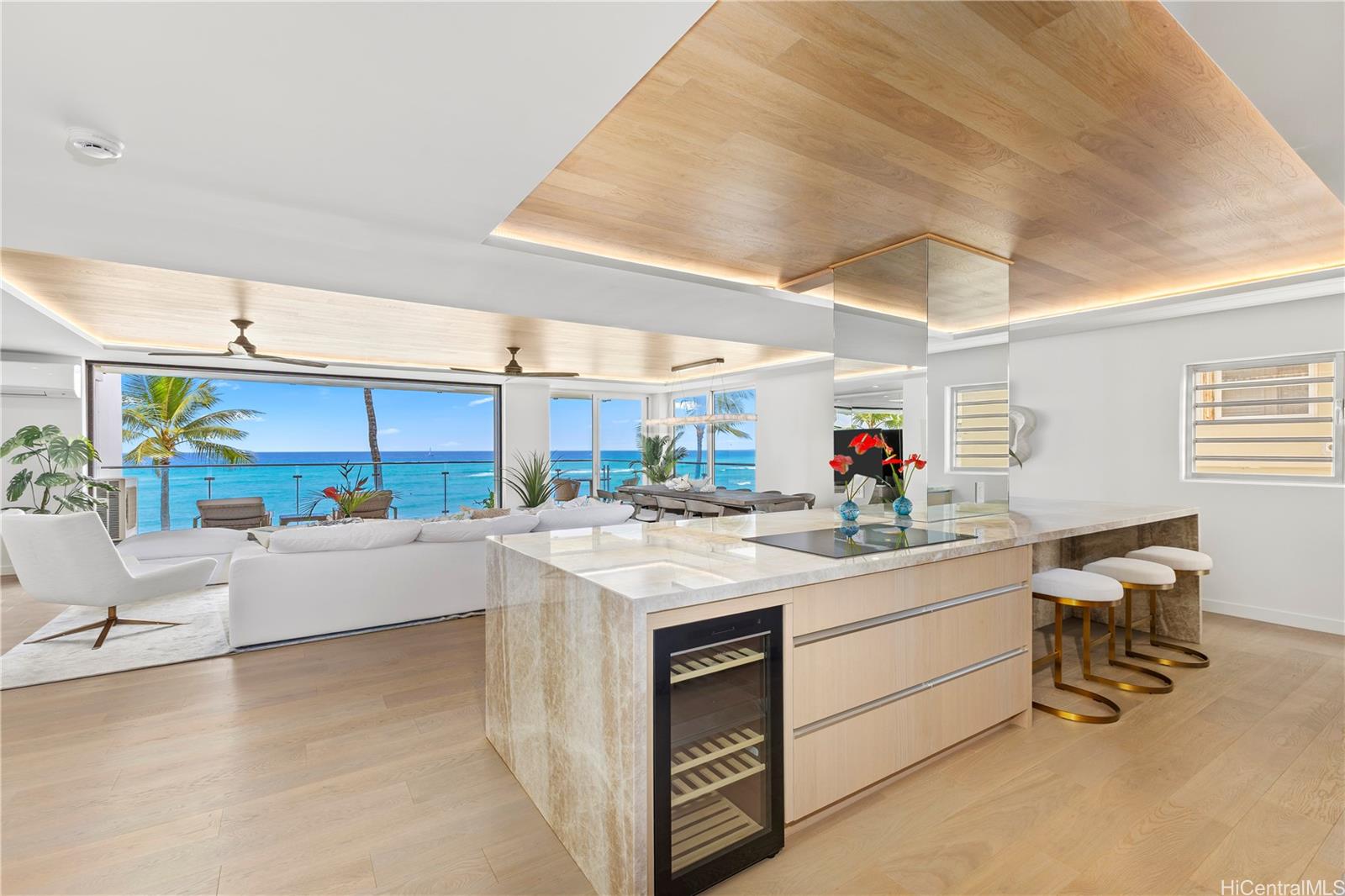 3003 Kalakaua Avenue  Unit 5A