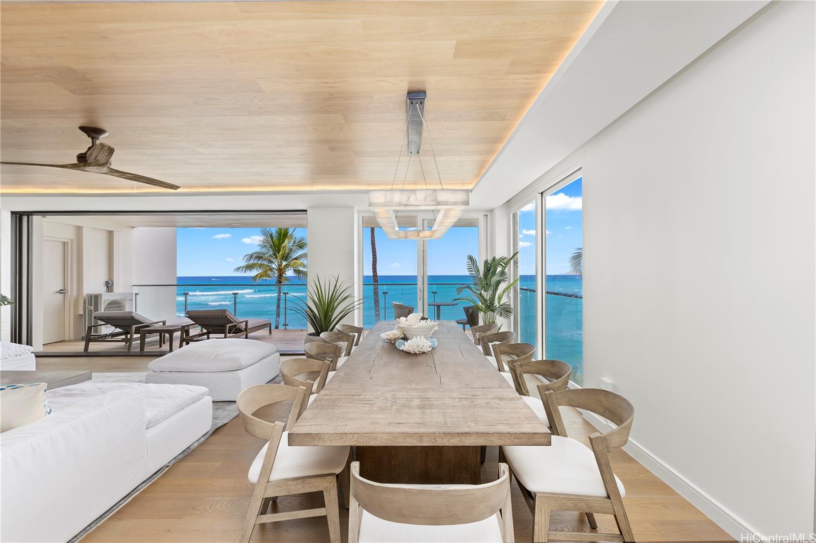 3003 Kalakaua Avenue  Unit 5A
