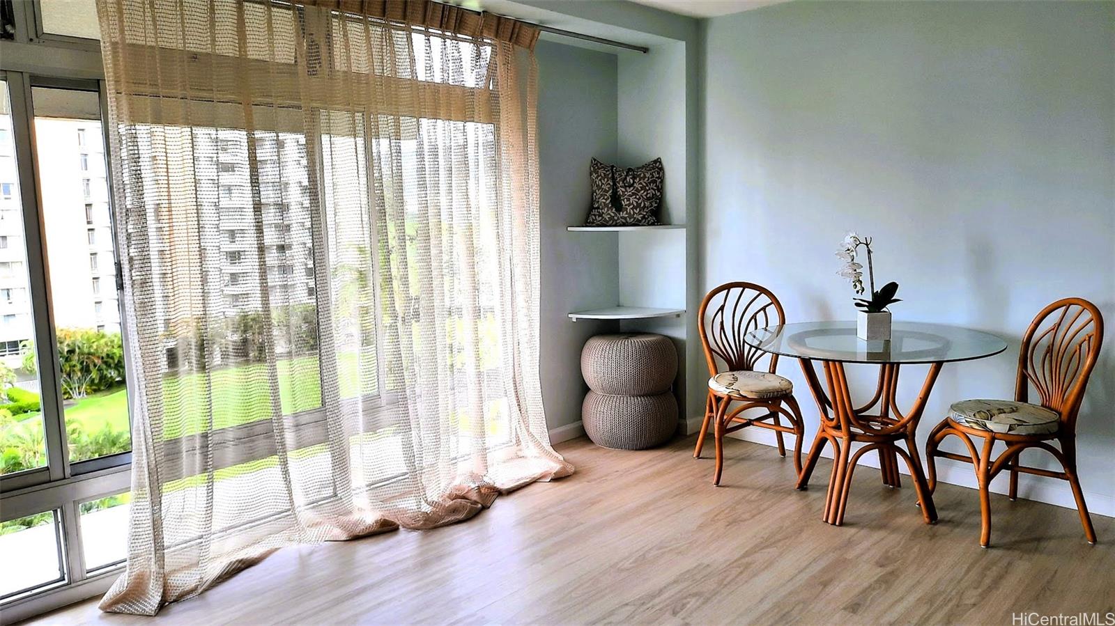 1511 Nuuanu Avenue  Unit 724