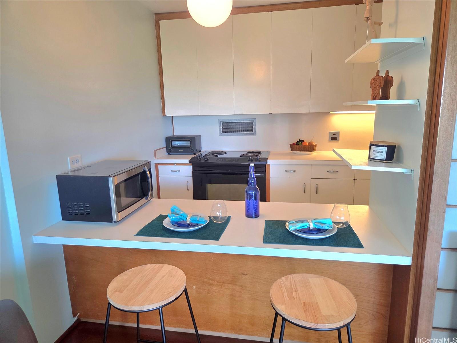 1511 Nuuanu Avenue  Unit 724