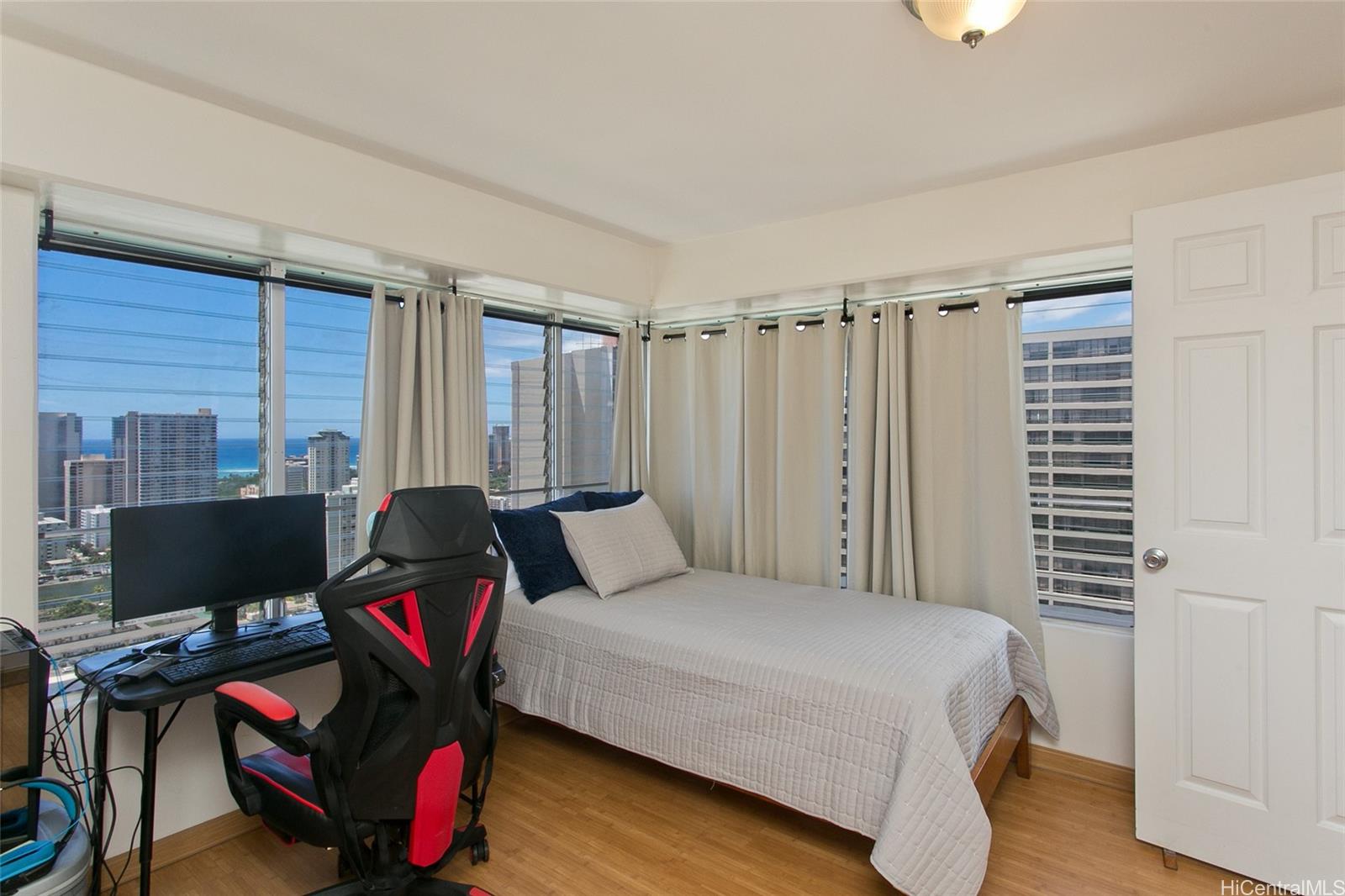 2525 Date Street  Unit 3706