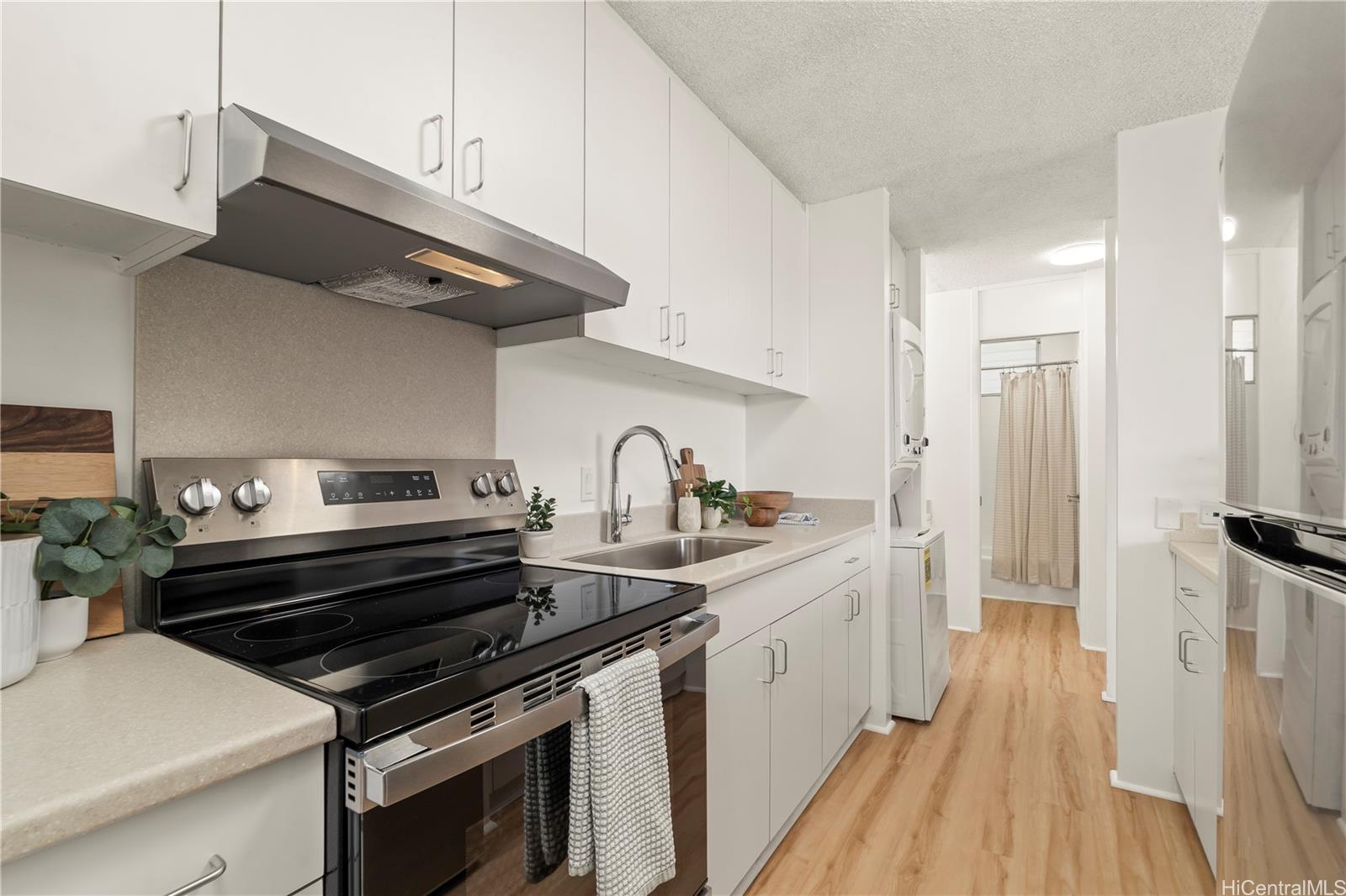 909 Ala Nanala Street 101