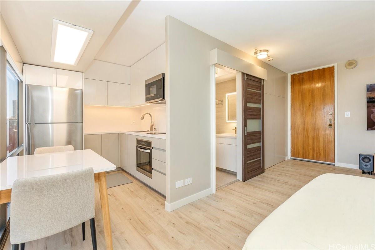 1750 Kalakaua Avenue  Unit 1303