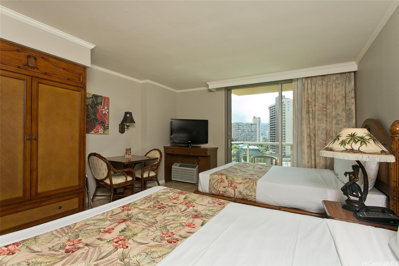 2045 Kalakaua Avenue  Unit 818