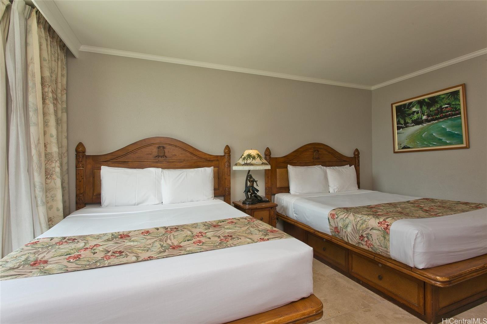 2045 Kalakaua Avenue  Unit 818