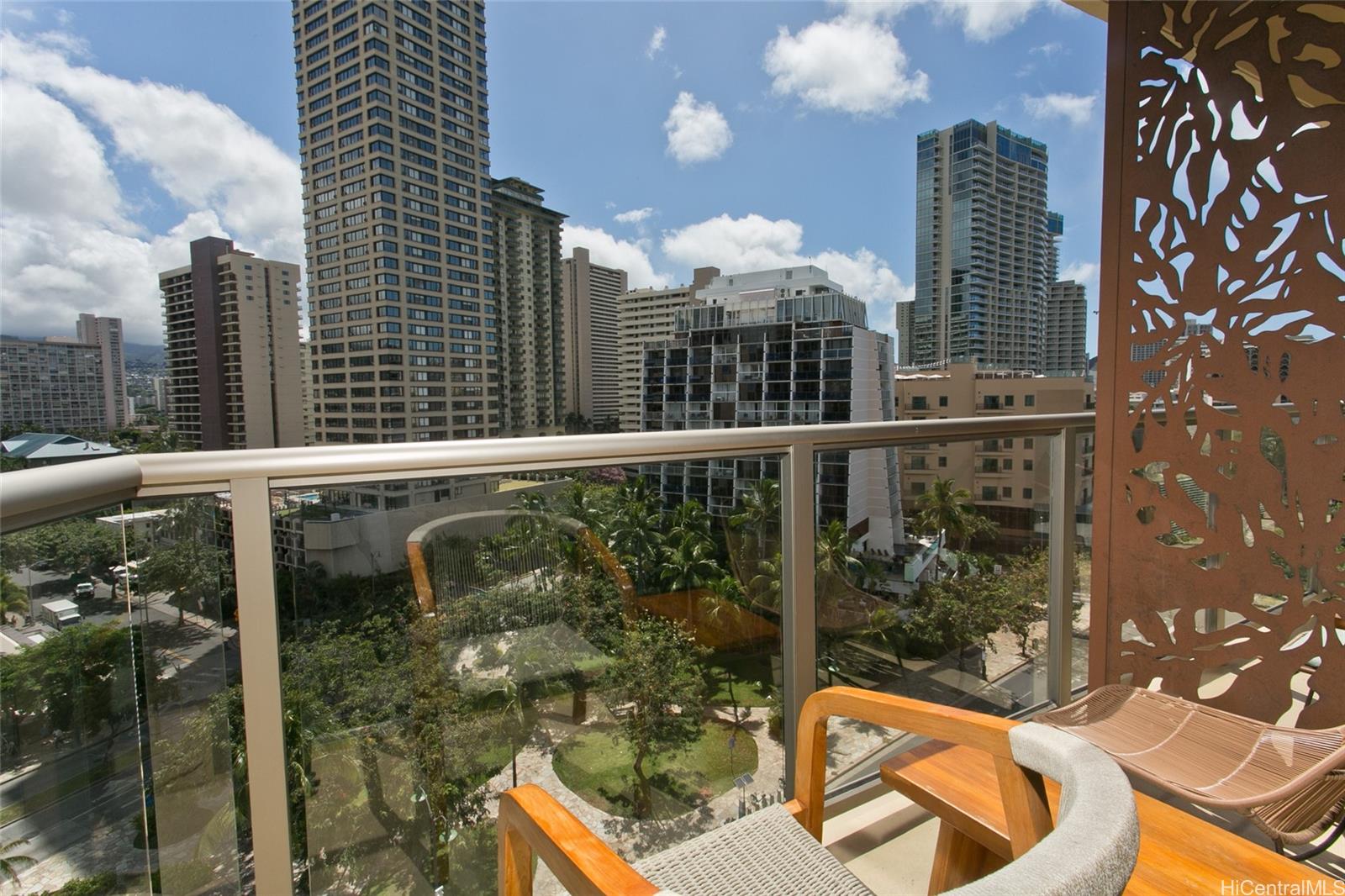 2045 Kalakaua Avenue  Unit 818