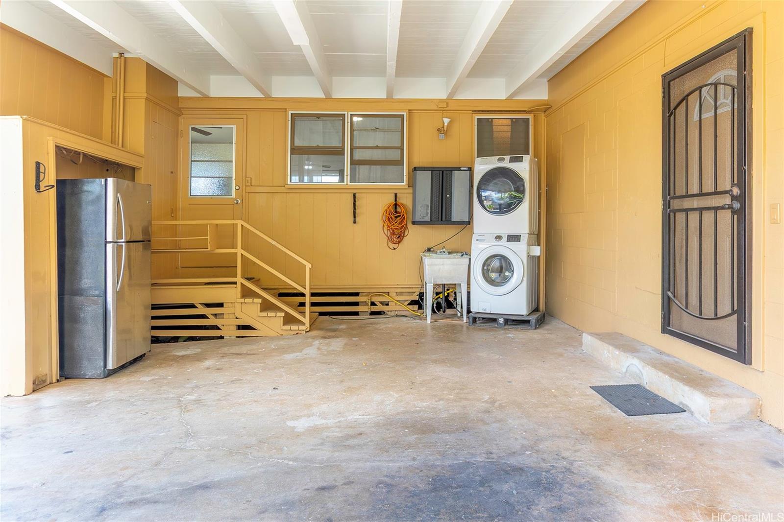 1233 Keolu Drive
