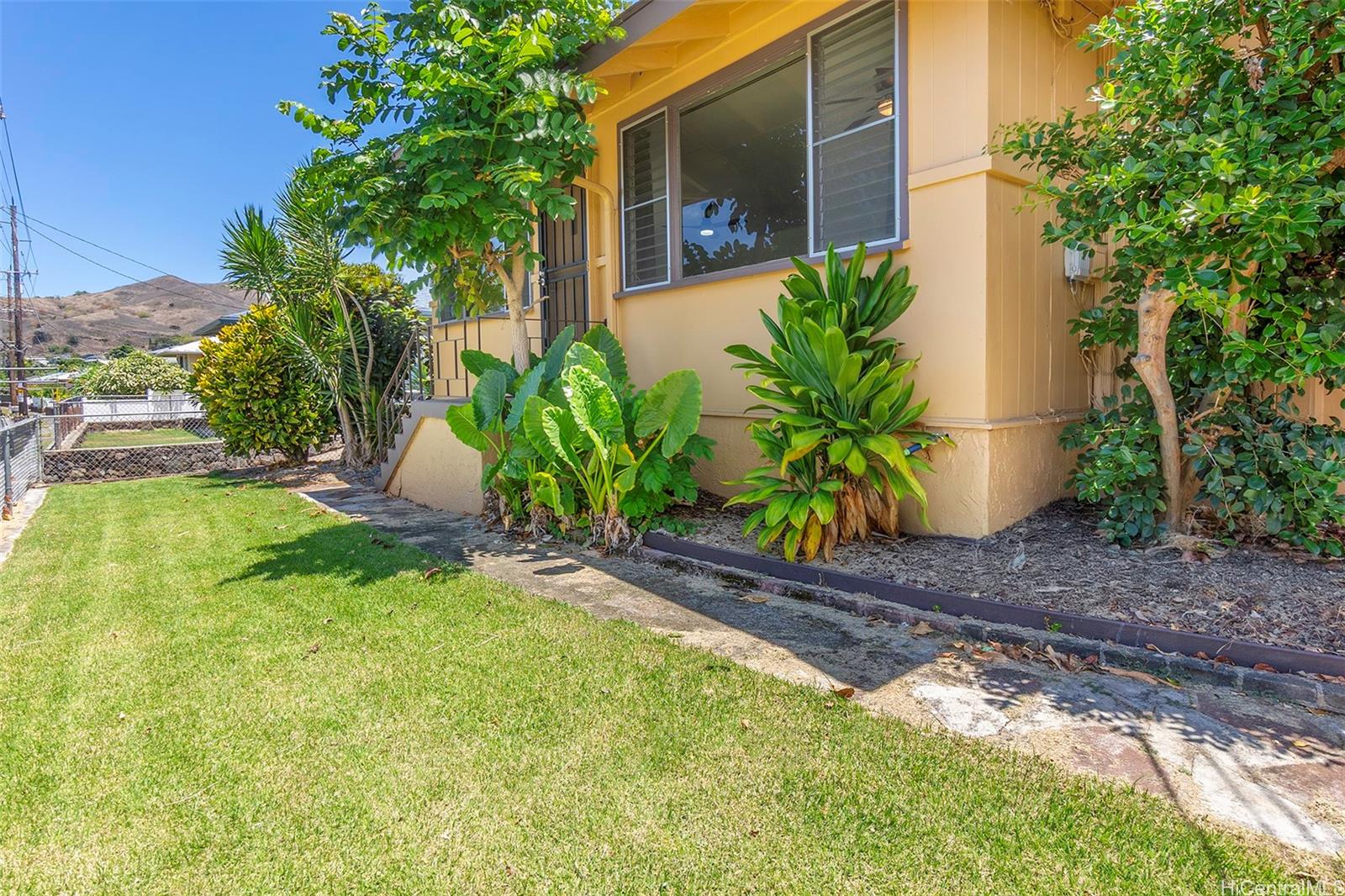 1233 Keolu Drive