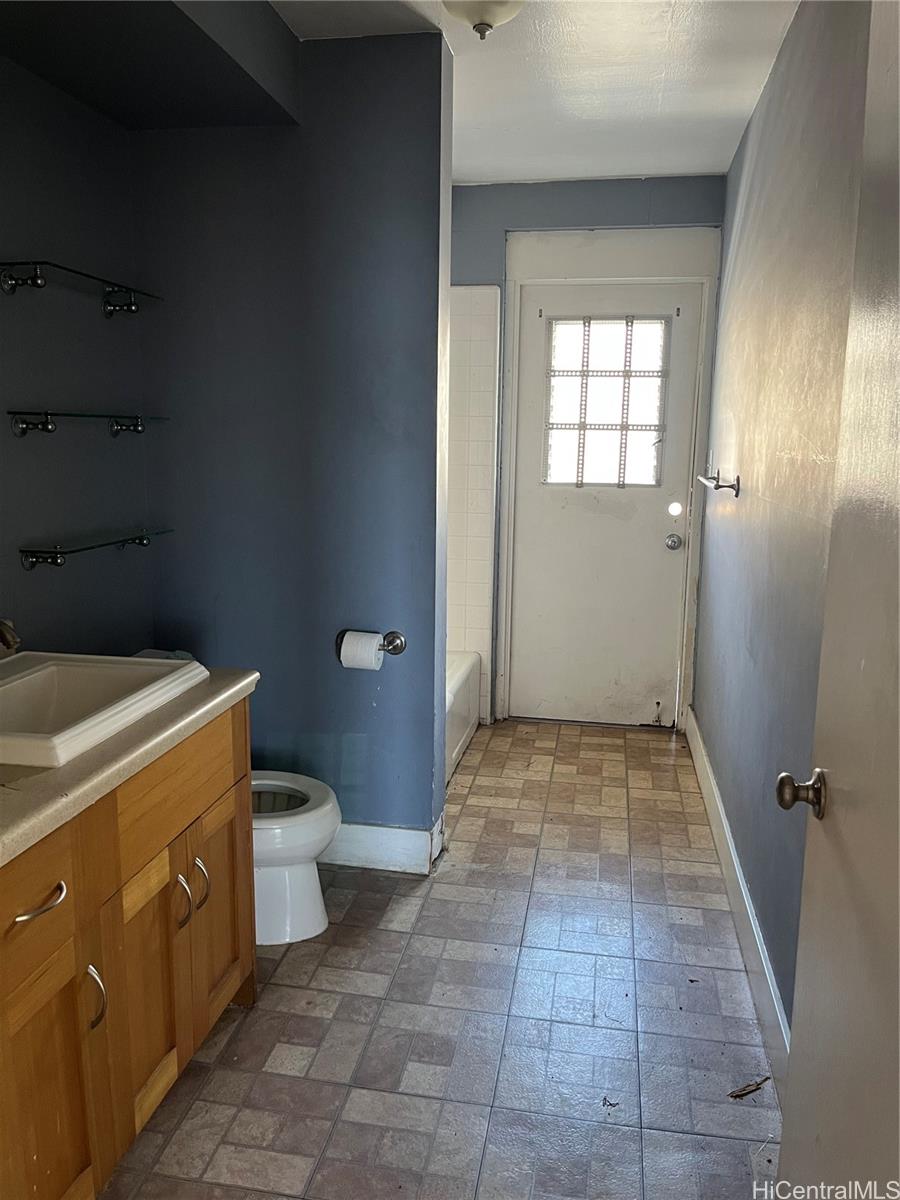1516 Emerson Street  Unit 104