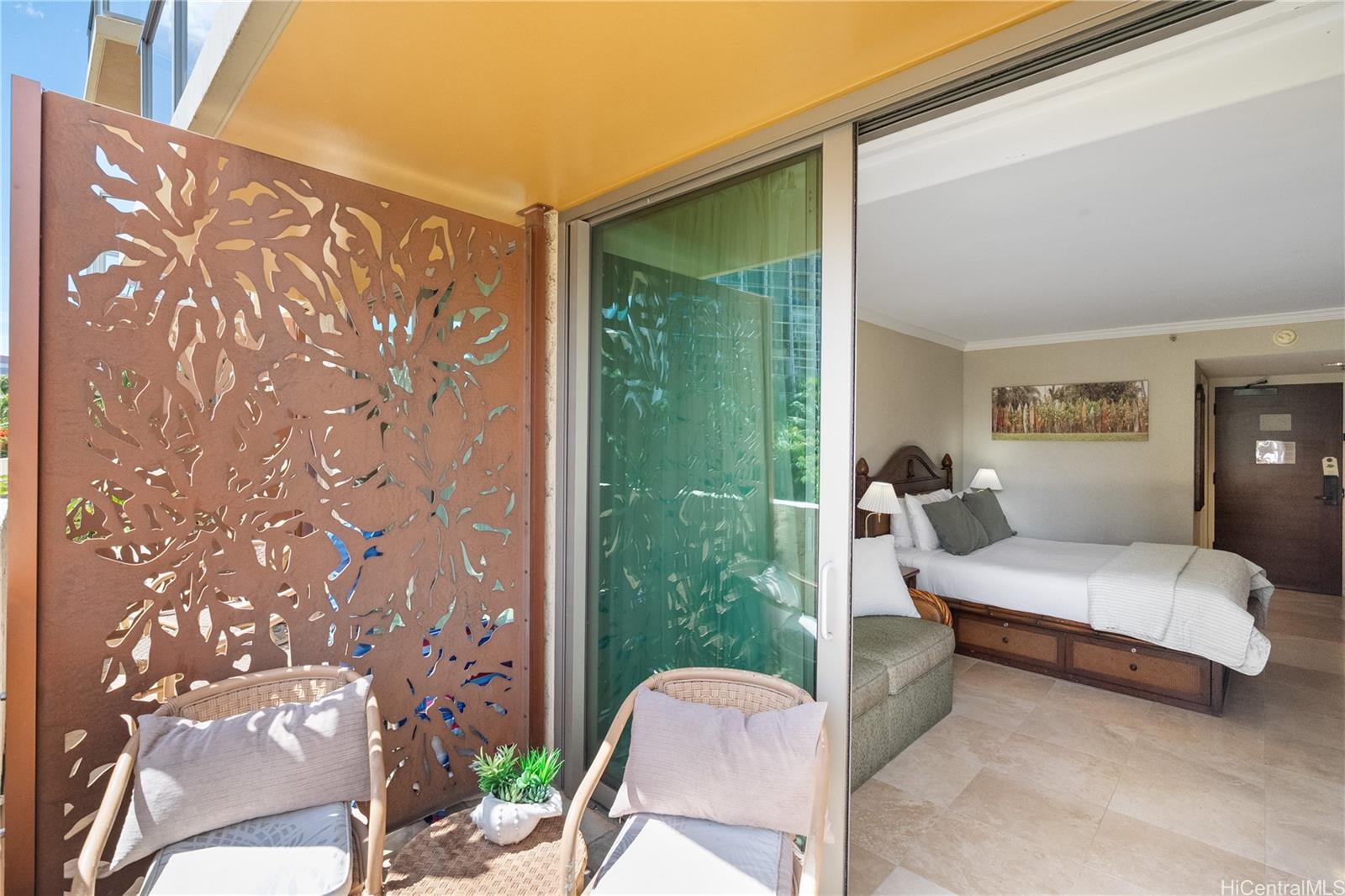 2045 Kalakaua Avenue  Unit 118