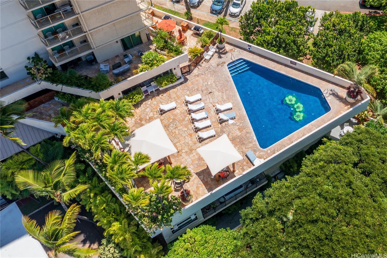 2045 Kalakaua Avenue  Unit 118