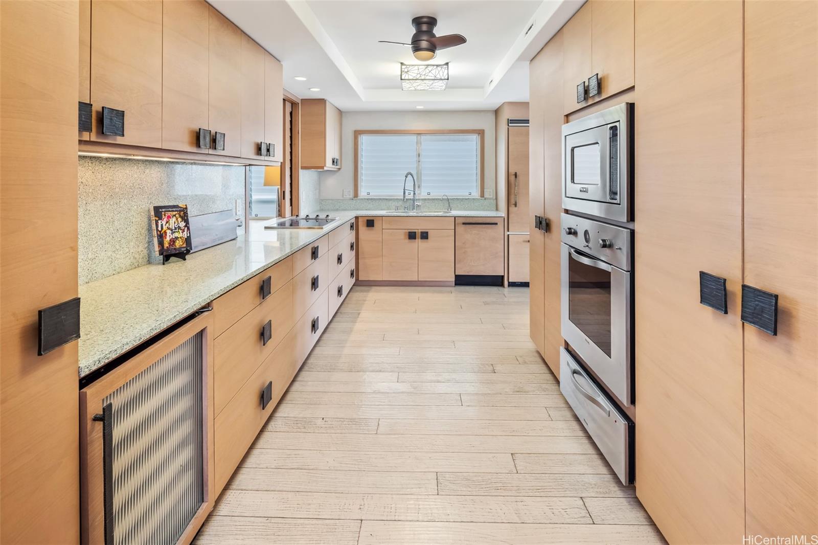 3003 Kalakaua Avenue  Unit 5B