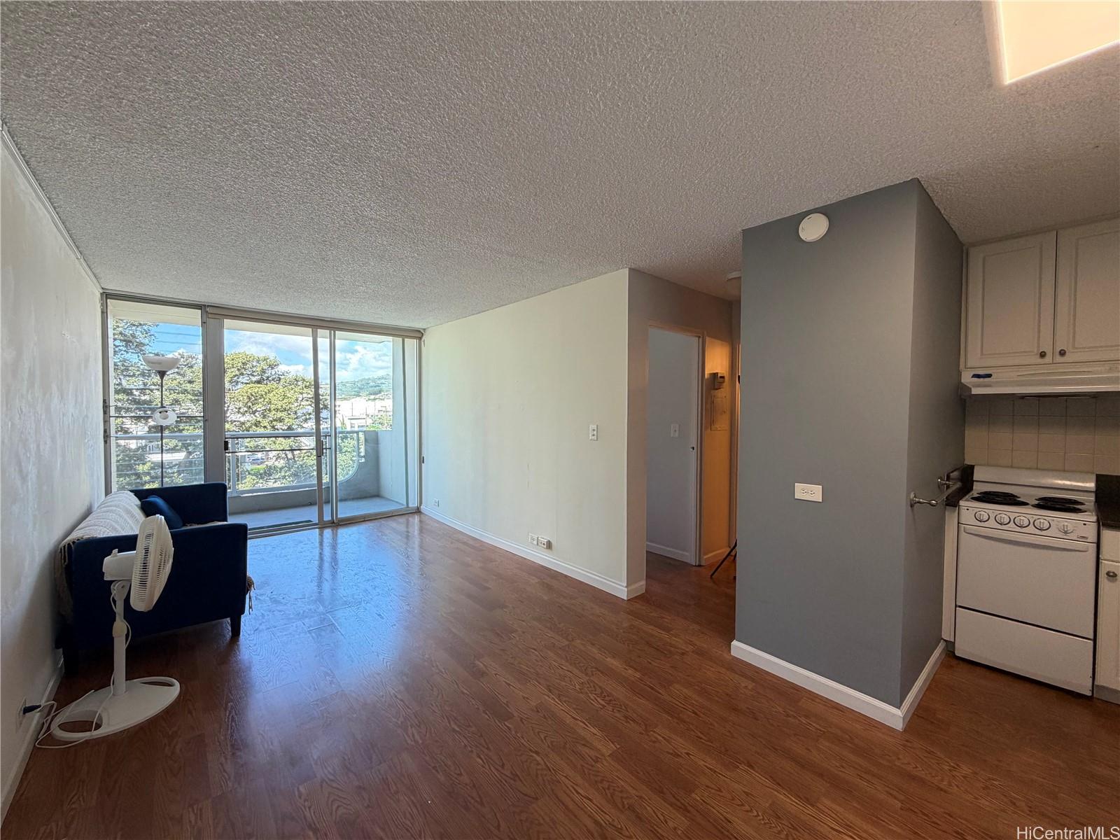 2637 Kuilei Street  Unit A53