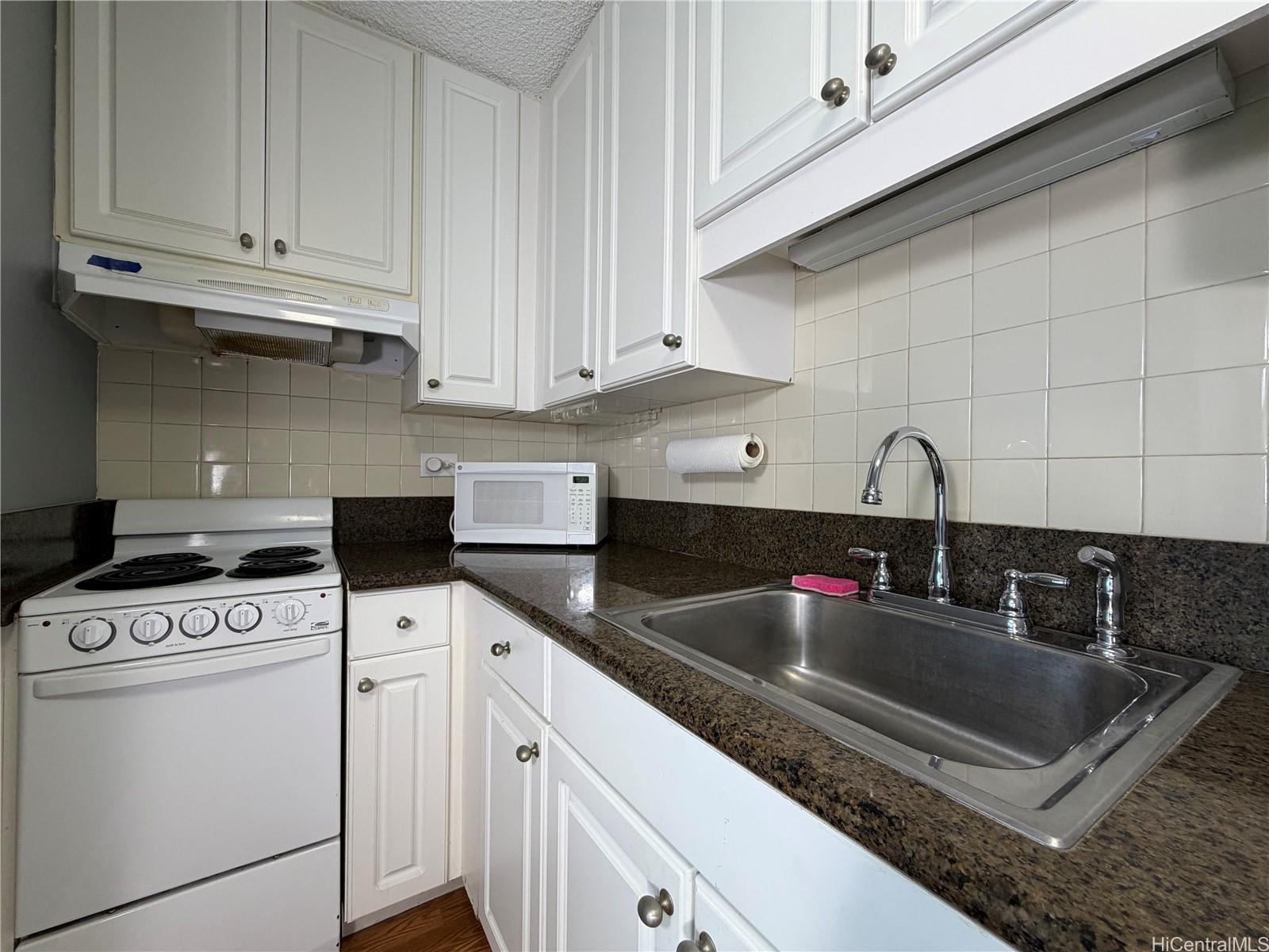 2637 Kuilei Street  Unit A53