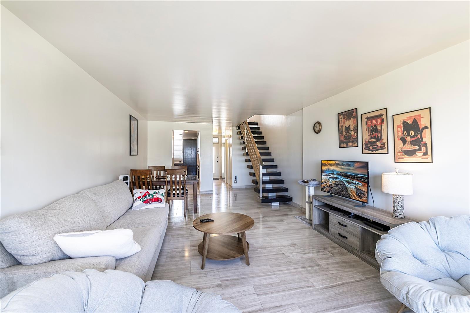 500 University Avenue  Unit 904