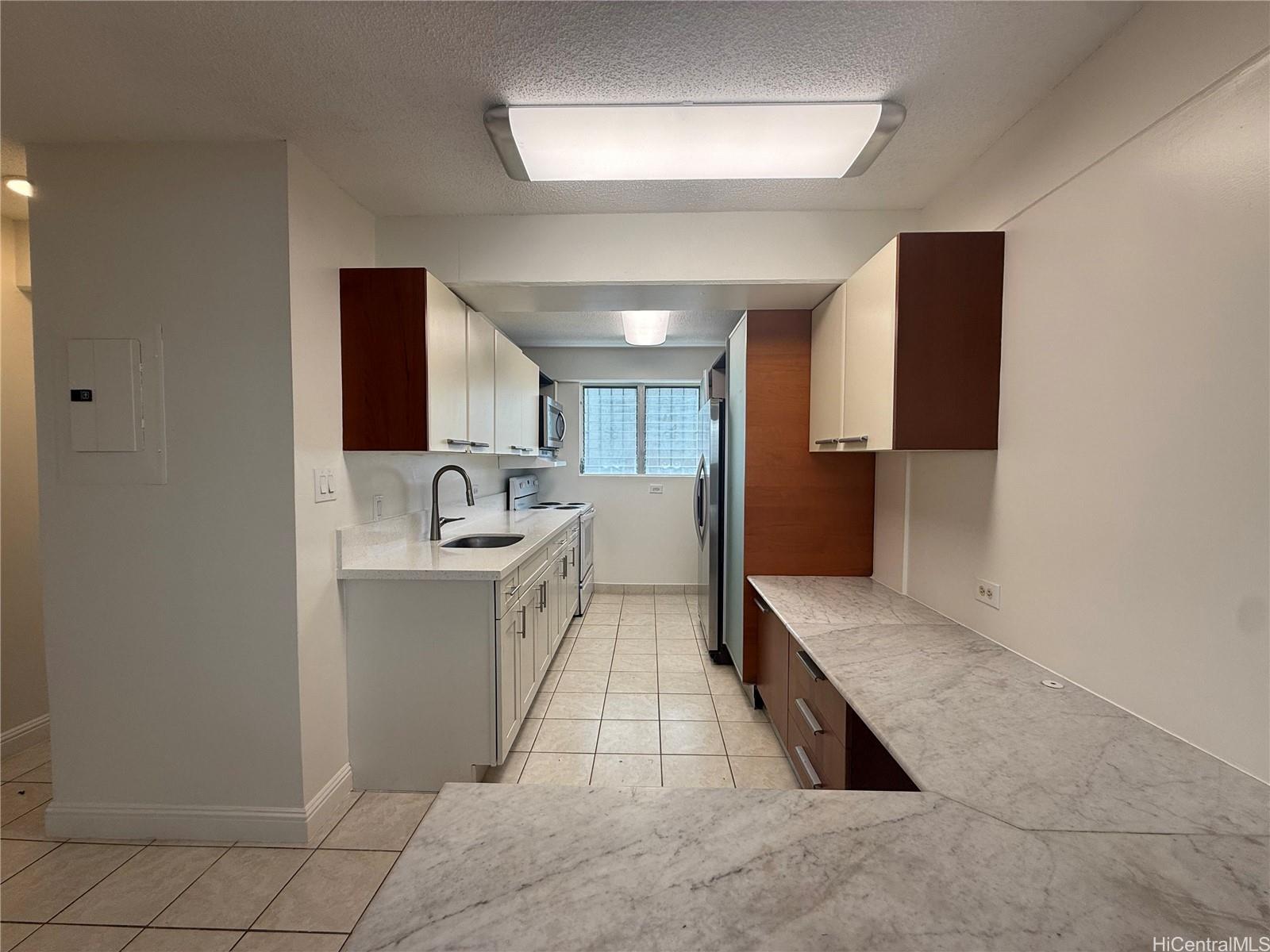 908 University Avenue A105