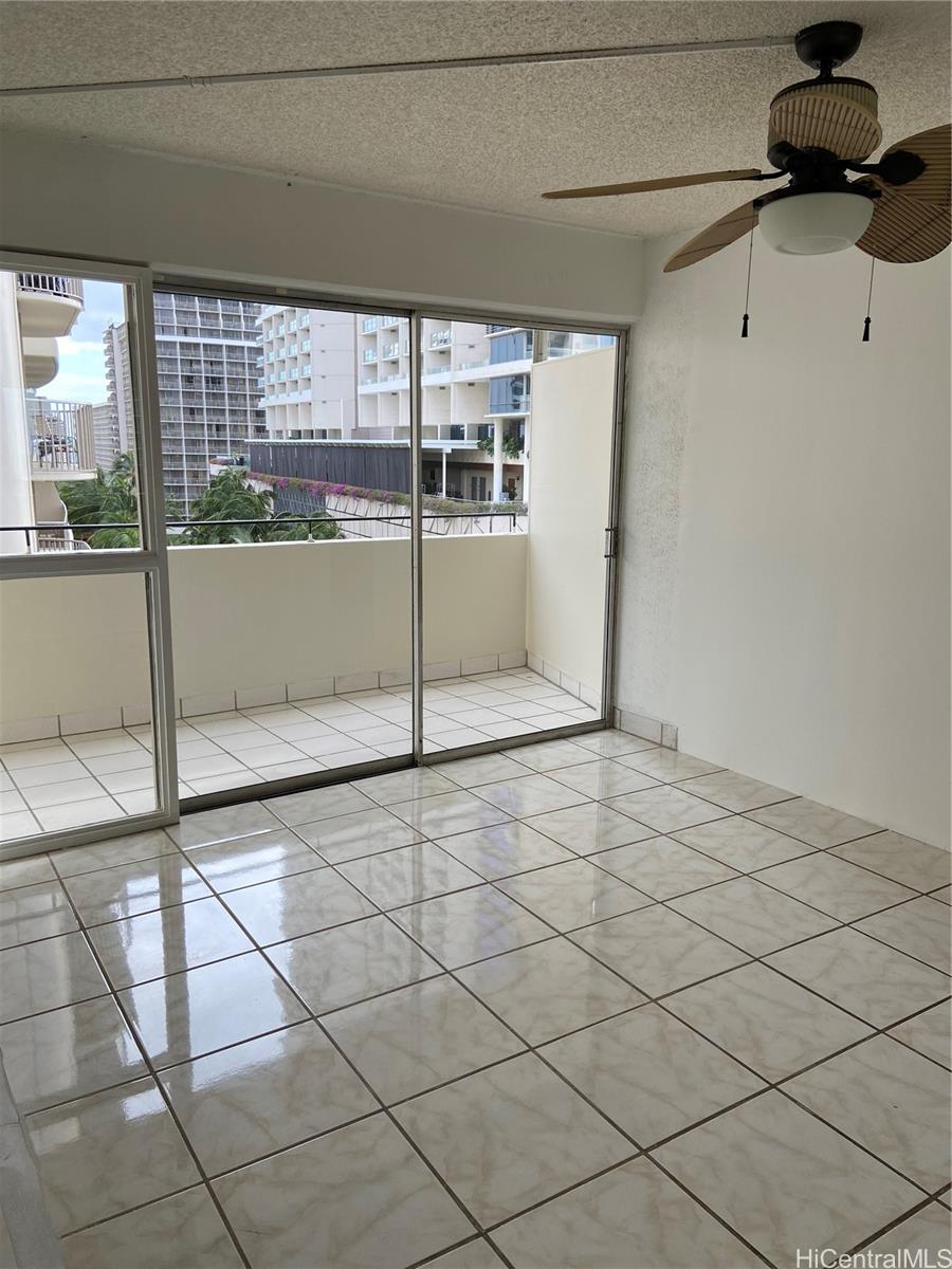 247 Beach Walk 801