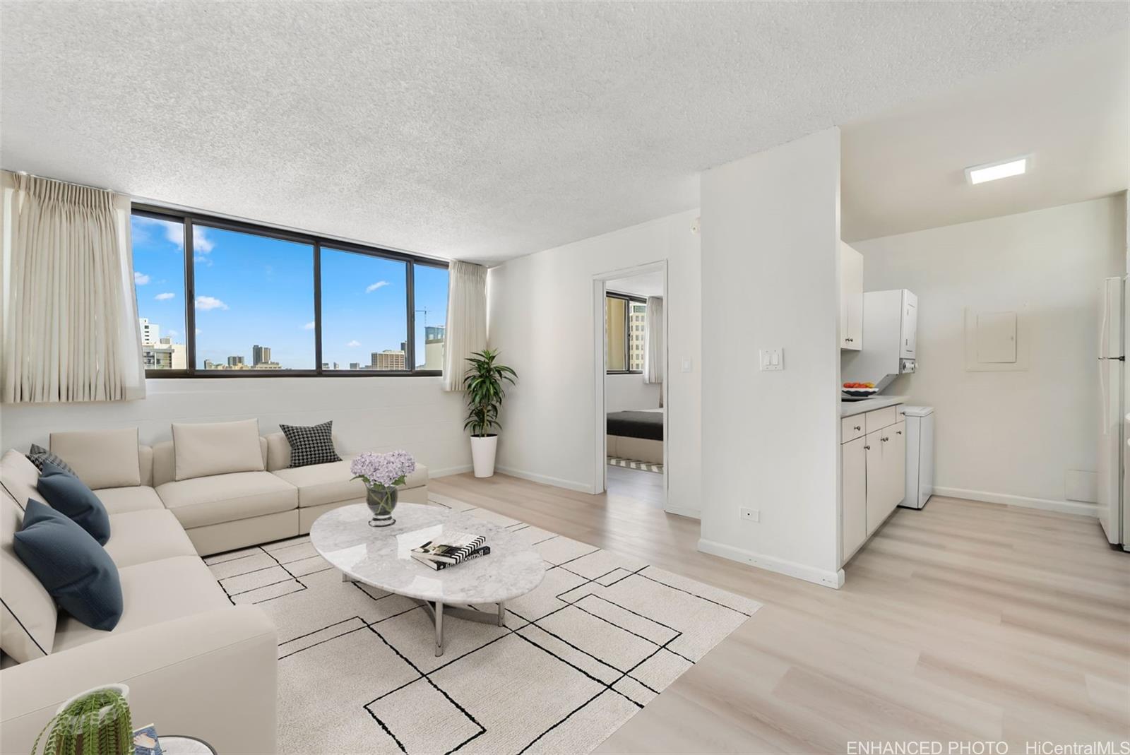 1040 Kinau Street 704
