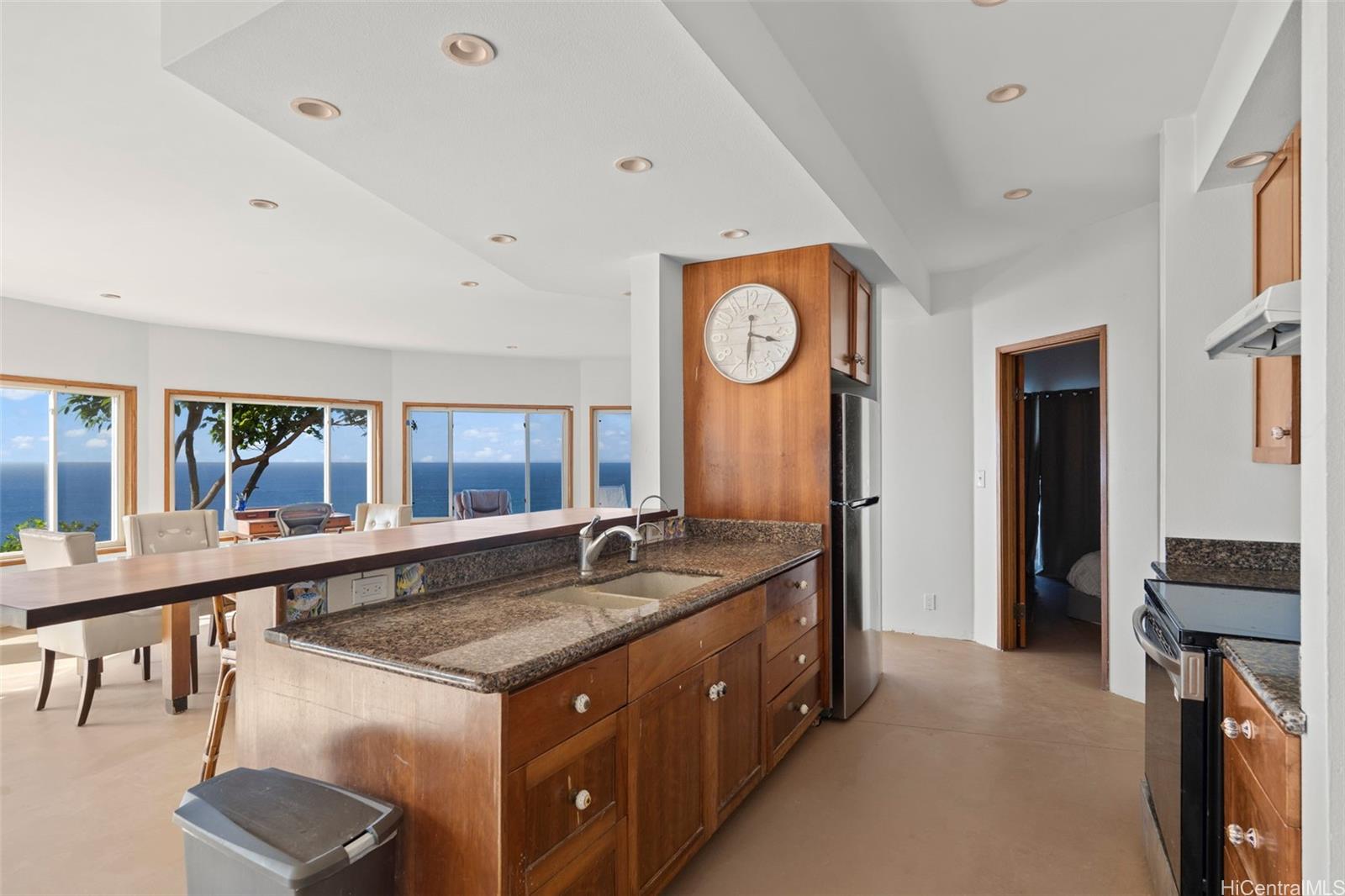 Photo 6 of 19
