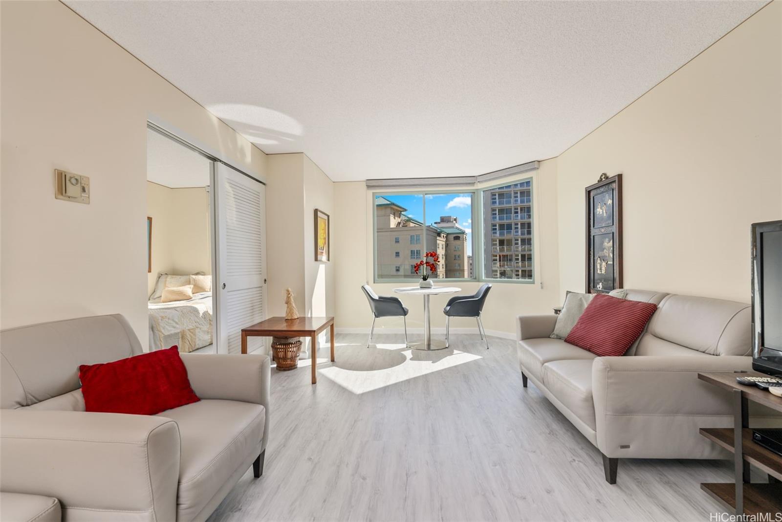 1314 Kalakaua Avenue 1407