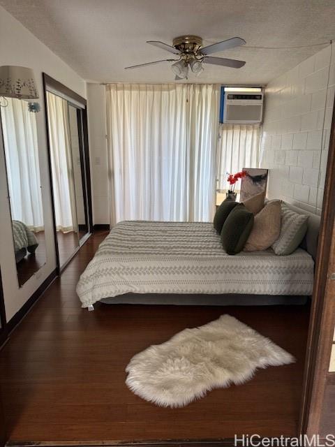 1401 Lusitana Street  Unit 305