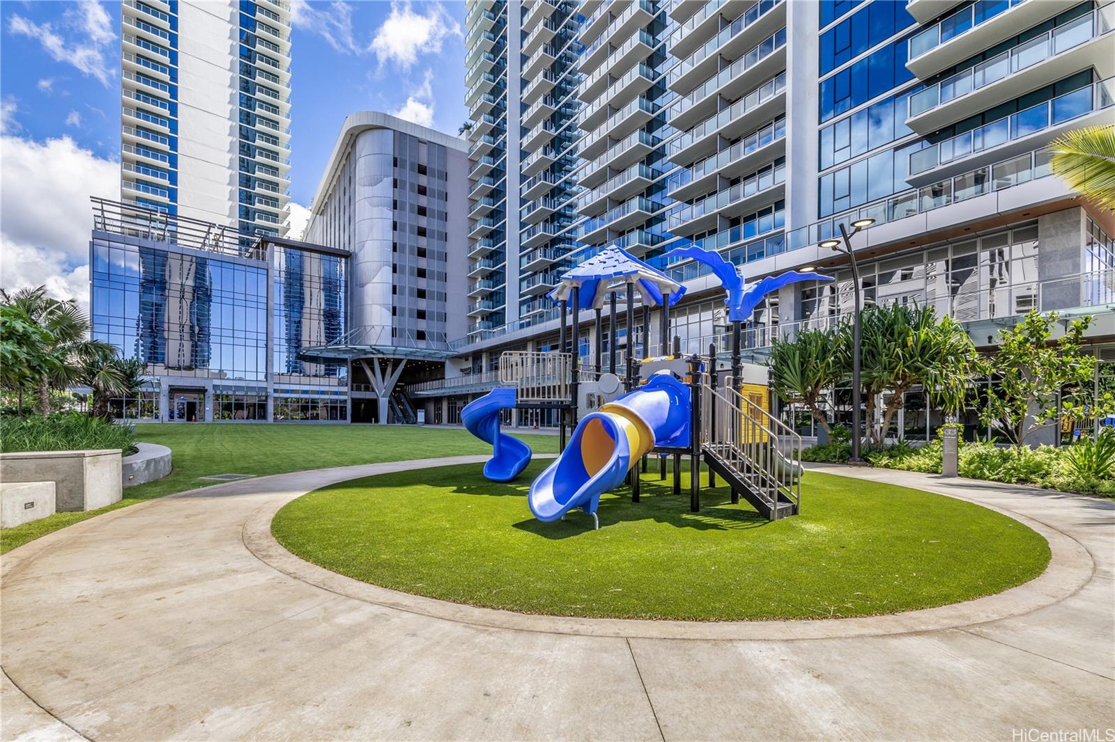 1515 Liona Street  Unit 1808