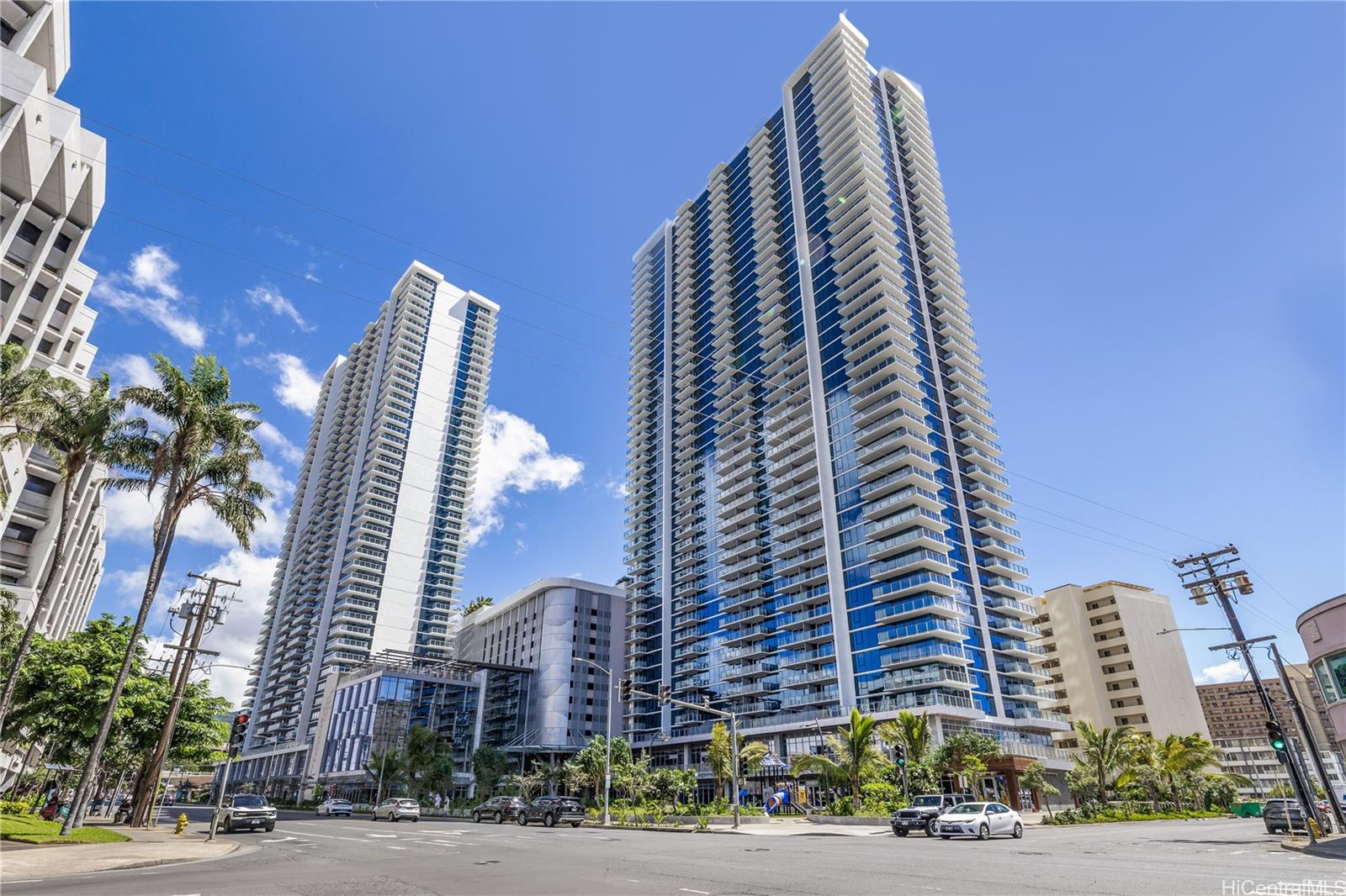 1515 Liona Street  Unit 1808