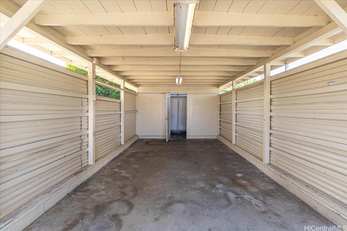 Photo 21 of 25