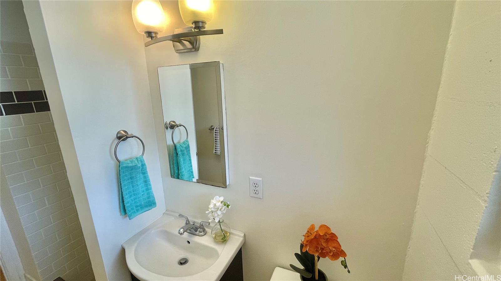 1457 Hunakai Street  Unit 1