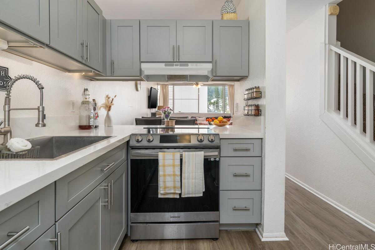 46-232 Kahuhipa Street D202