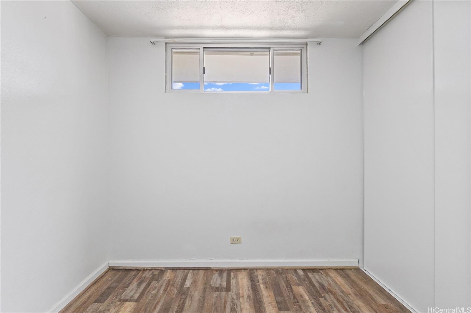 98-99 Uao Place  Unit 2301