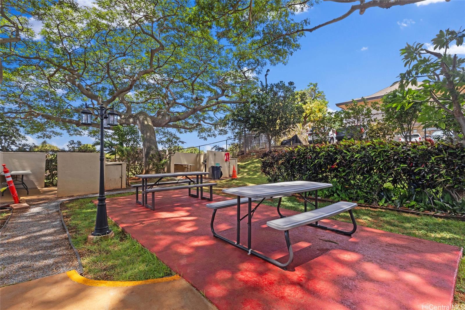98-99 Uao Place  Unit 2301