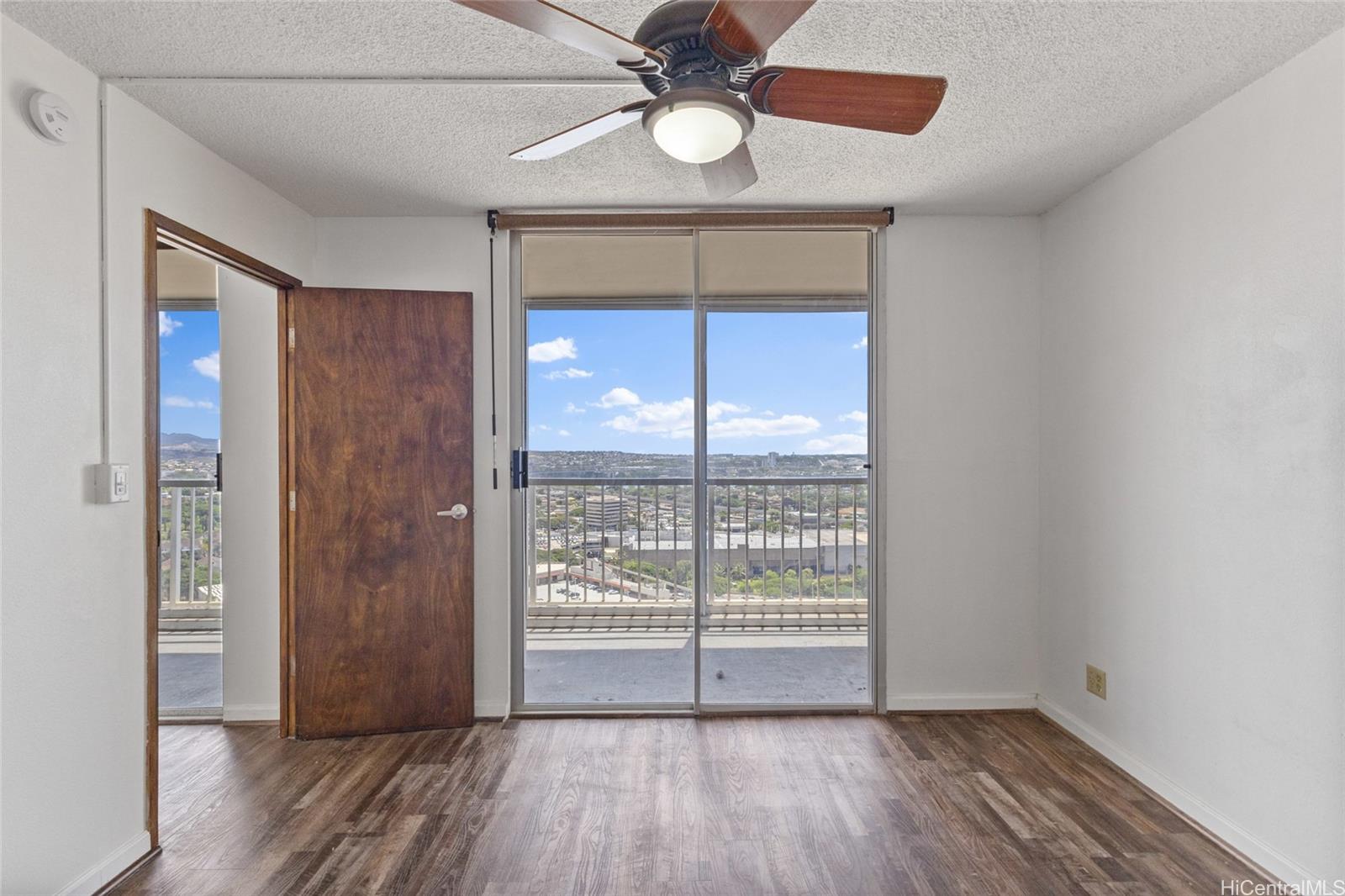 98-99 Uao Place  Unit 2301