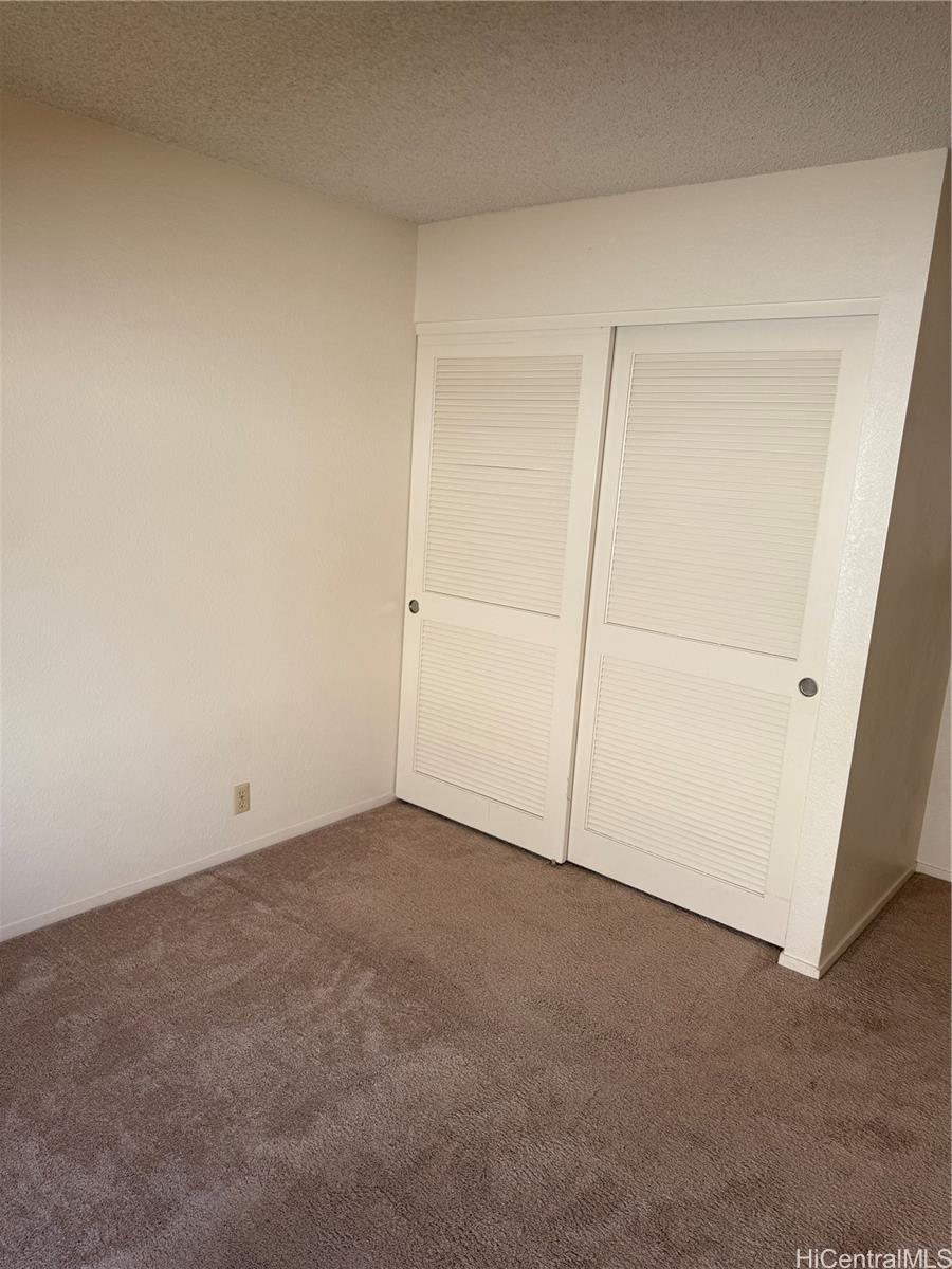Photo 18 of 25