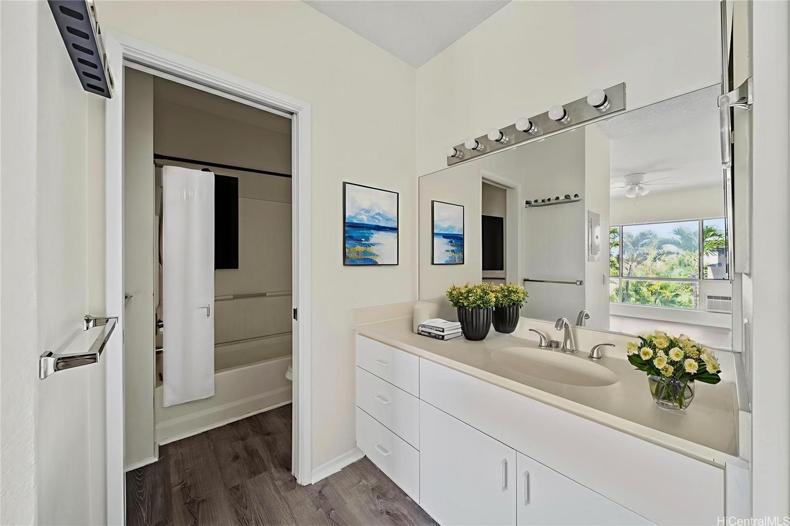 91-289 Hanapouli Circle  Unit 5J